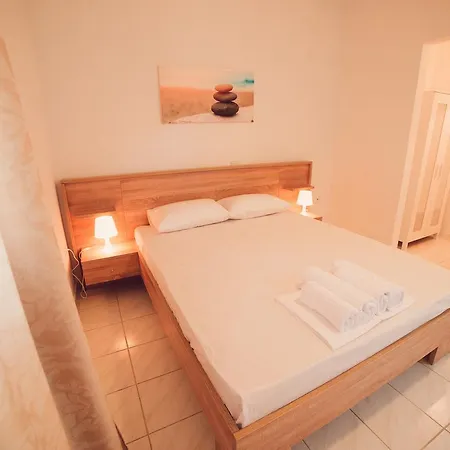 여관 Nerina Áyios Nikítas